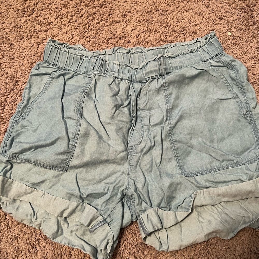 Aerie size medium shorts with pockets